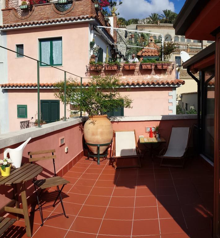 شقة Il Gelsomino Taormina Center الغرفة الصورة